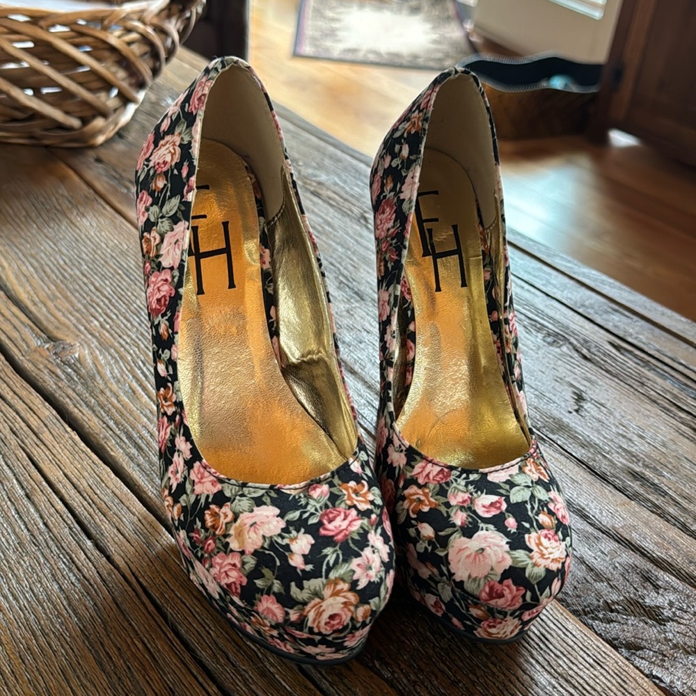 Super cute floral stilettos